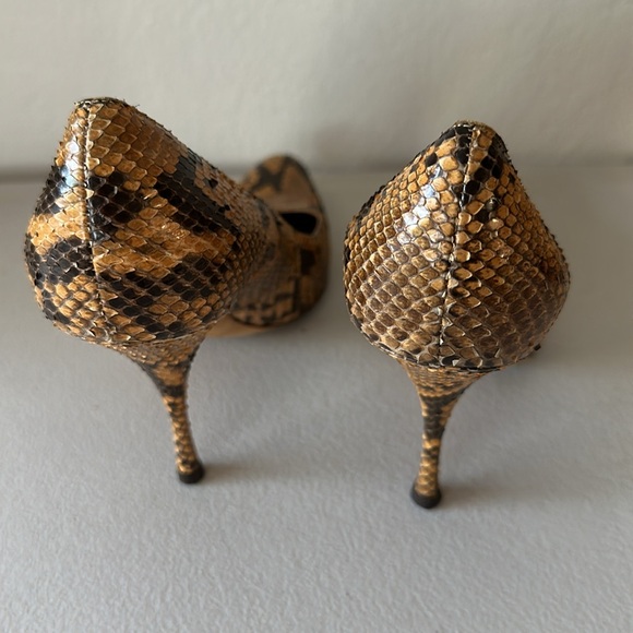 Saint Laurent Snakeskin Animal Print Pumps - Picture 9 of 11